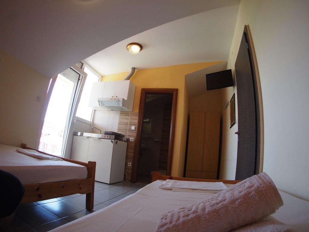 Haus Olymp Apartment Paralia Katerinis Exterior photo