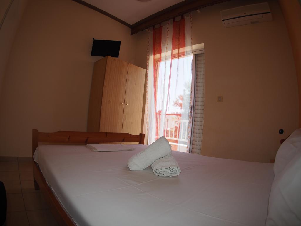Haus Olymp Apartment Paralia Katerinis Exterior photo